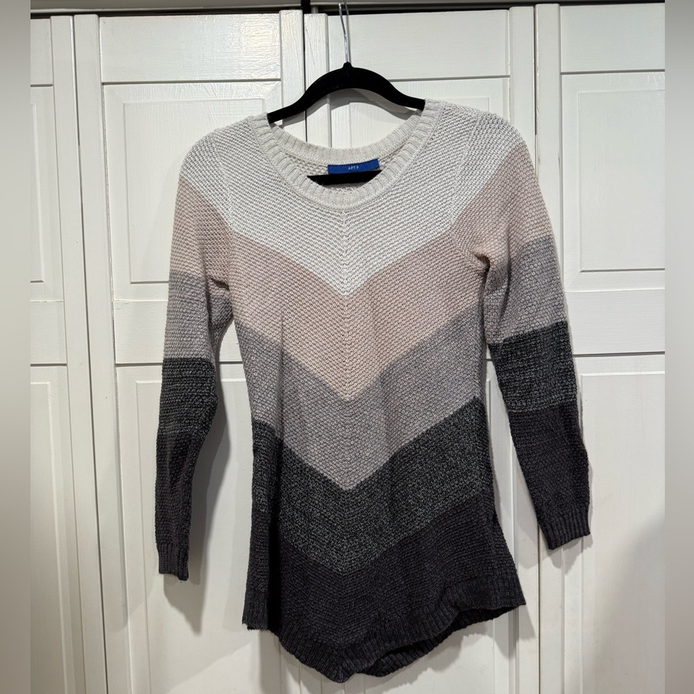 APT 9 color block sweater size small